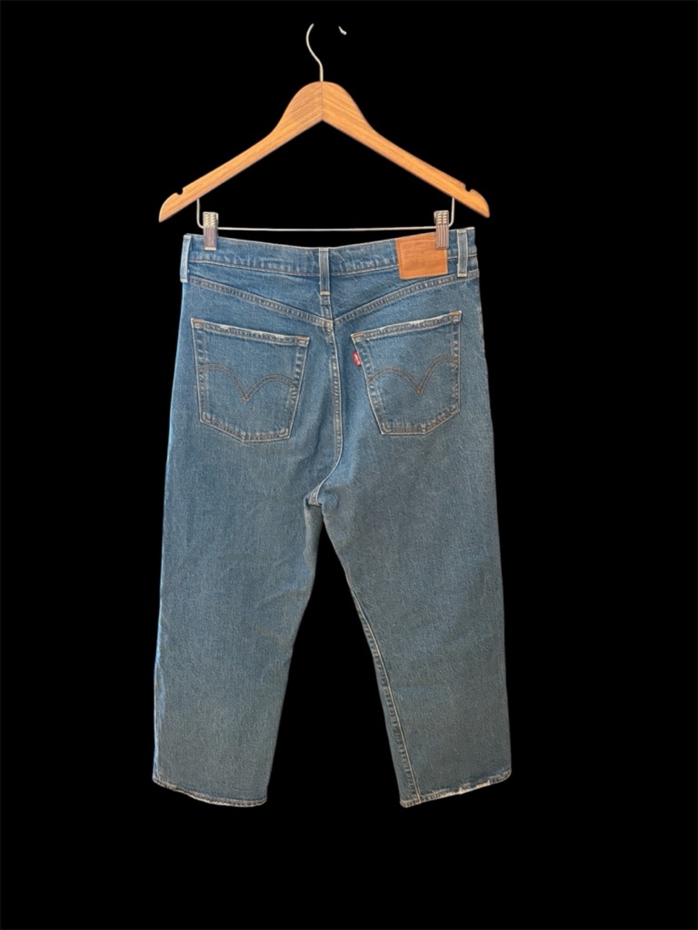 Levi's High-Rise Ribcage Straight Leg Ankle Jeans in Indigo Blue - Picture 3 of 12